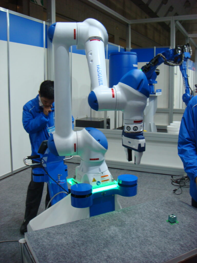 安川電機協働ロボット